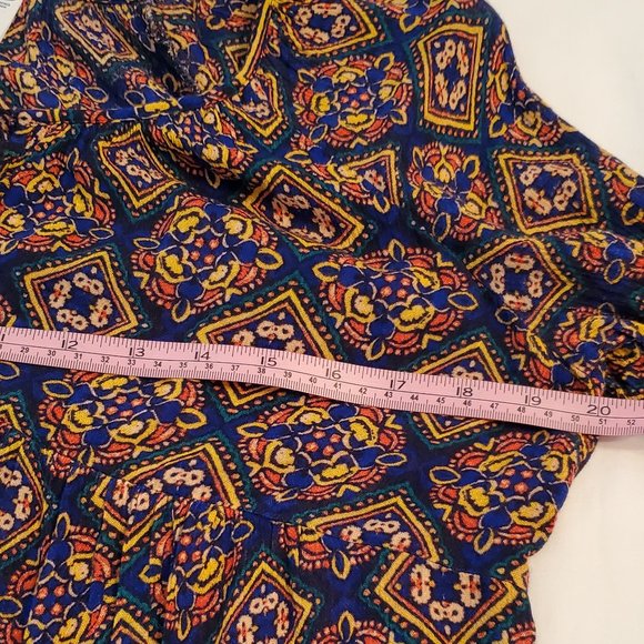 Old navy top/ boho women's blouse. Size small petit. 100% rayon. - Picture 8 of 11